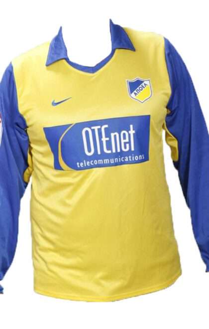ΑΠΟΕΛ 2004-05
