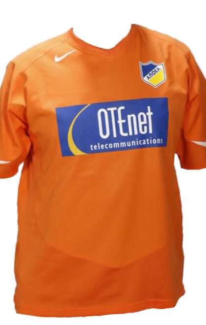 ΑΠΟΕΛ 2004-05